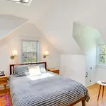Quaint Woodstock Escape - 2 Mi To Tinker St!