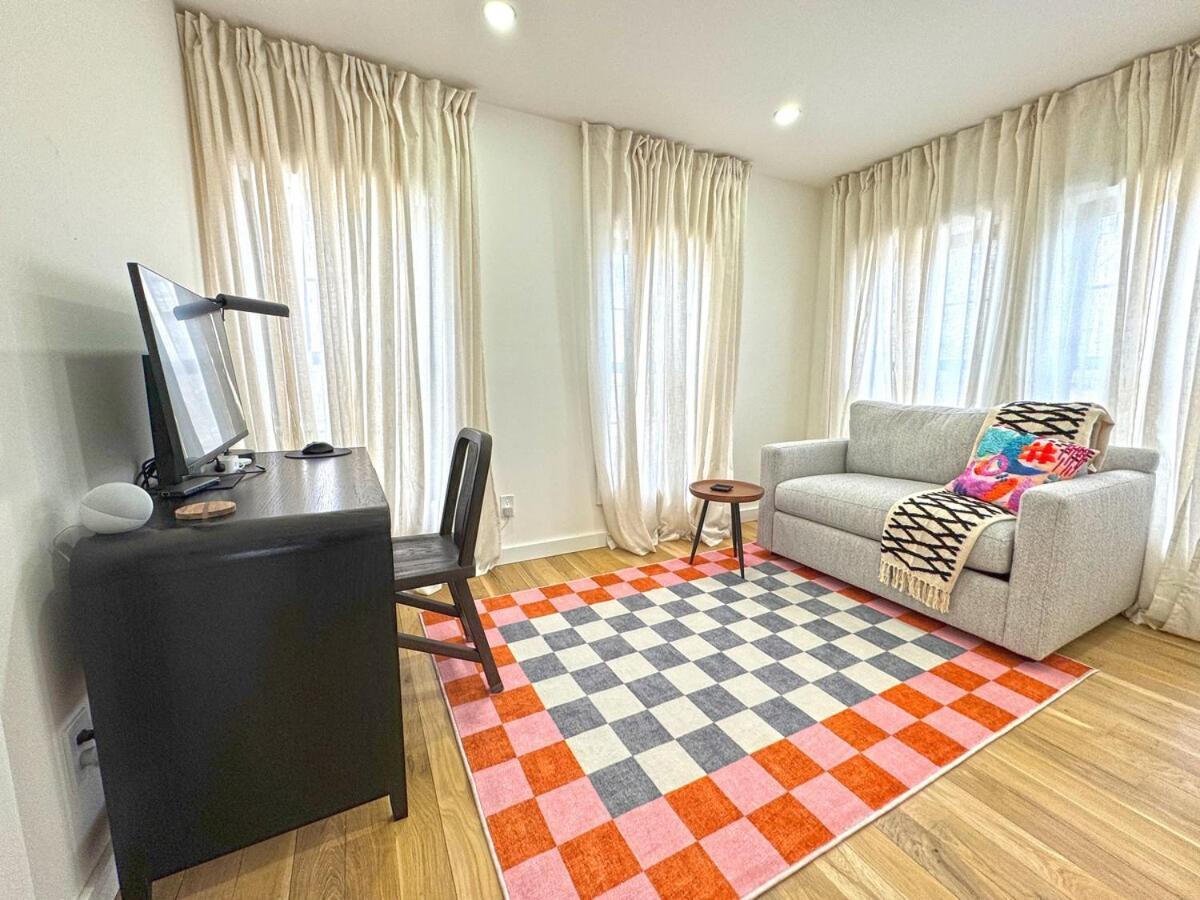 Holiday home Renovated Seconds From Town